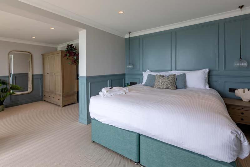 The Albion Hotel Freshwater Buitenkant foto